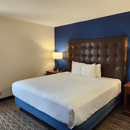 Heritage Inn & Suites St Louis Fenton, Trademark By Wyndham מראה חיצוני תמונה