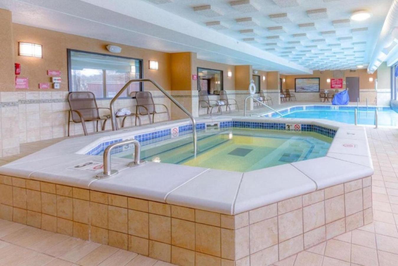 Heritage Inn & Suites St Louis Fenton, Trademark By Wyndham מראה חיצוני תמונה