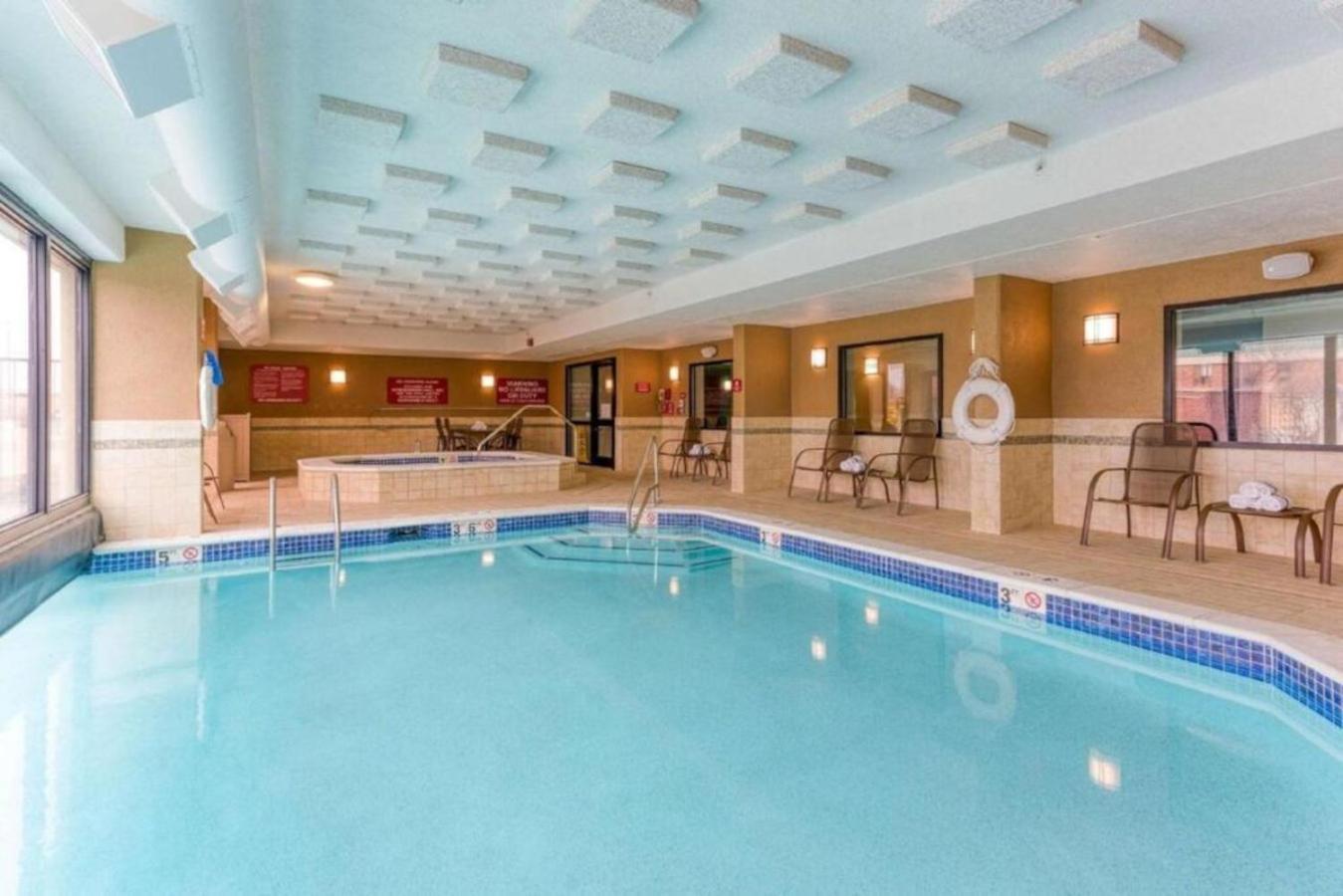 Heritage Inn & Suites St Louis Fenton, Trademark By Wyndham מראה חיצוני תמונה